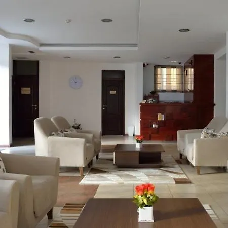Hotel Corner 3*